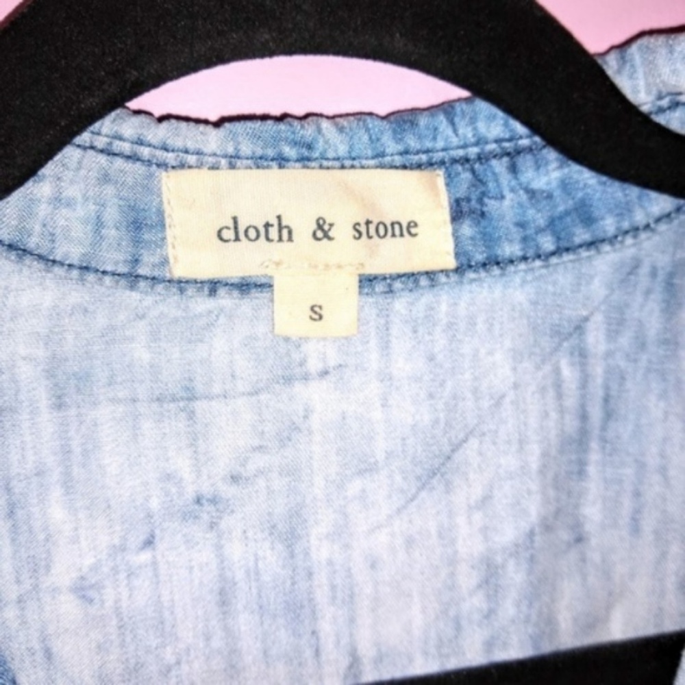 Anthro Cloth & Stone Chambray Tie Dyed Tencel Top - Picture 4 of 8